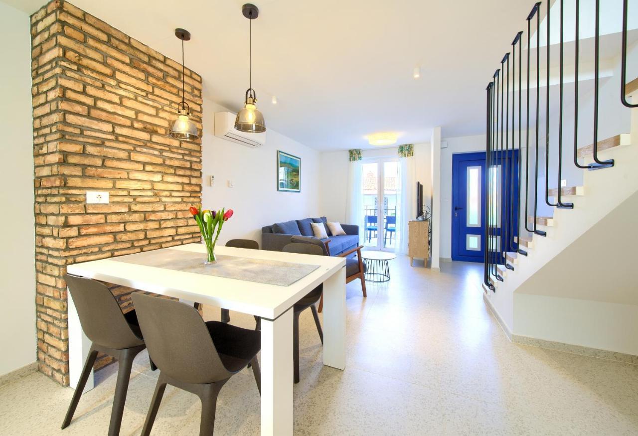 Apartman Placa Njivice Luaran gambar