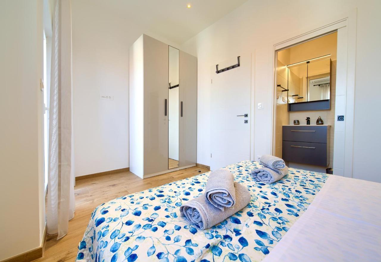 Apartman Placa Njivice Luaran gambar