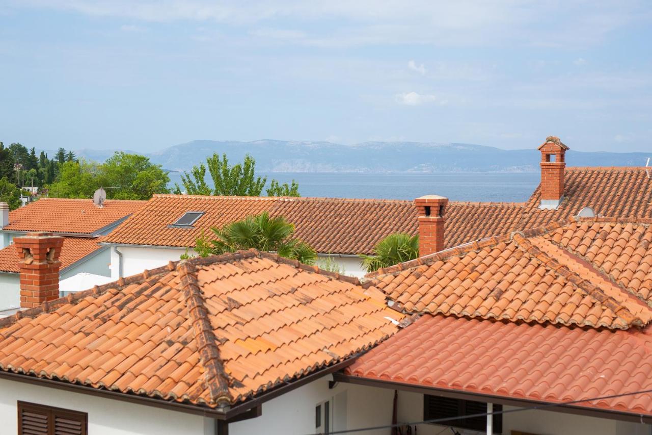 Apartman Placa Njivice Luaran gambar